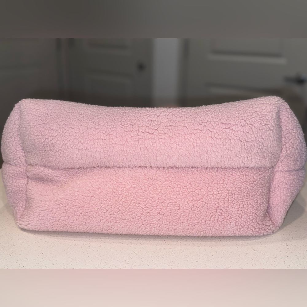 PINK Victoria’s Secret Sherpa Puffer Tote Bag - Soft Pink Cozy Quilted - Picture 6 of 10